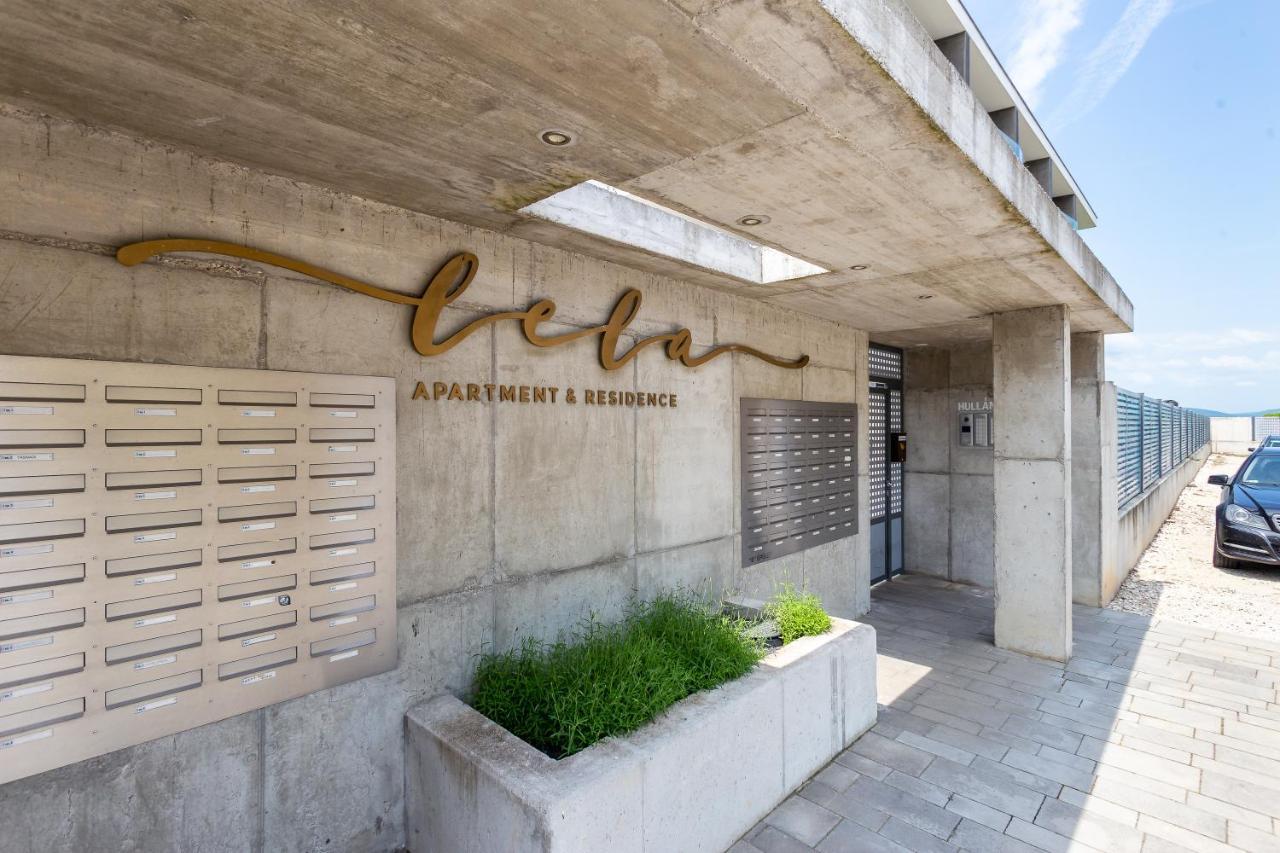 Lake Side Luxury Steps To The Lake Lela - Happy Rentals Балатонлеле Екстериор снимка