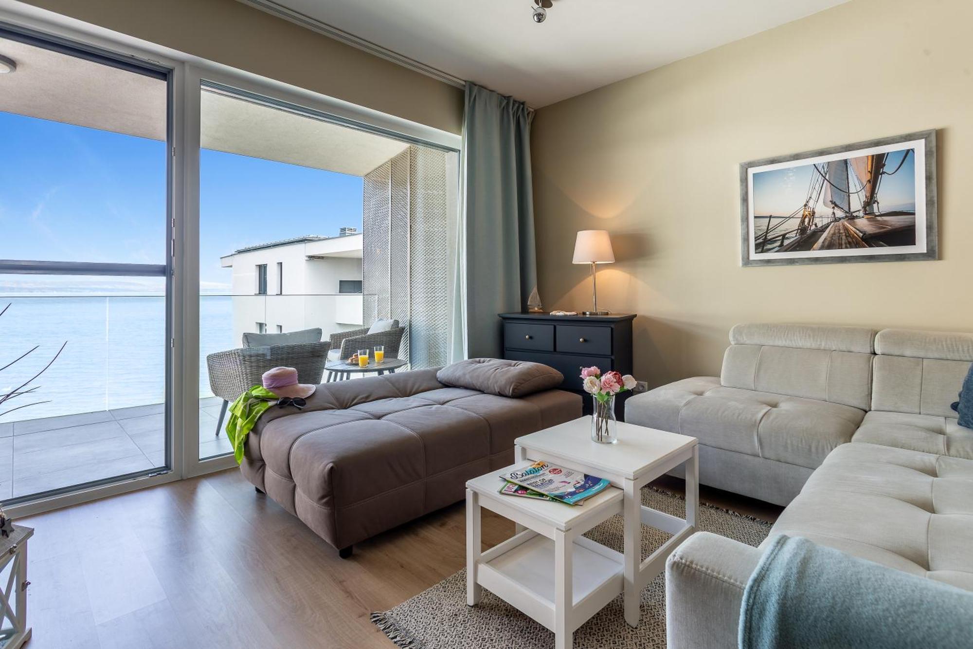 Lake Side Luxury Steps To The Lake Lela - Happy Rentals Балатонлеле Екстериор снимка
